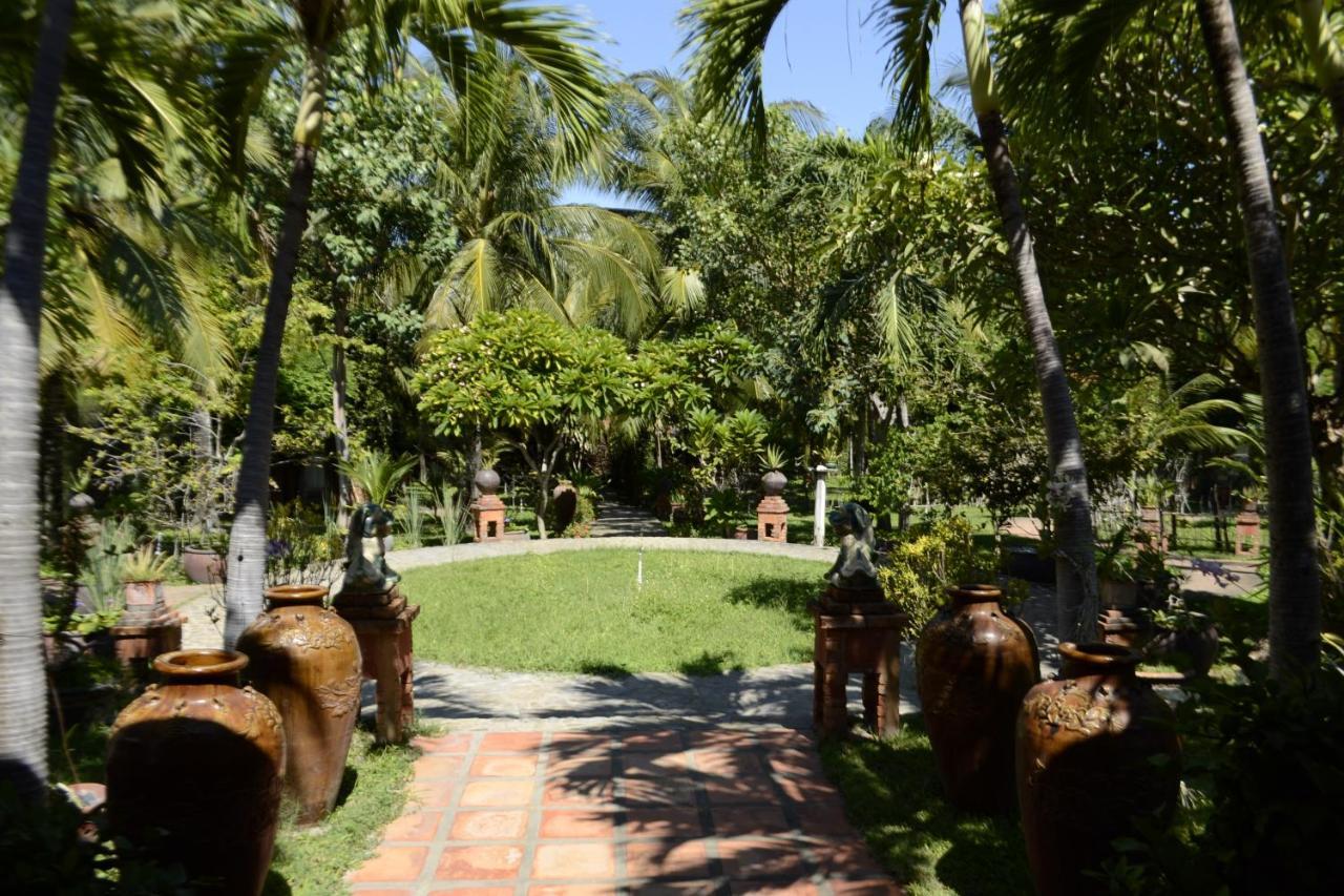 Some Days Of Silence Resort And Spa Ấp Ninh Hòa  Exteriör bild